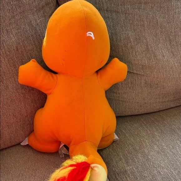 Pokemon Charmander 14” Orange plush toy 2018 condition is used collector’s item - Picture 4 of 10